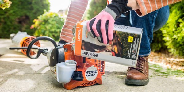 STIHL_Oils_and_Lubricants